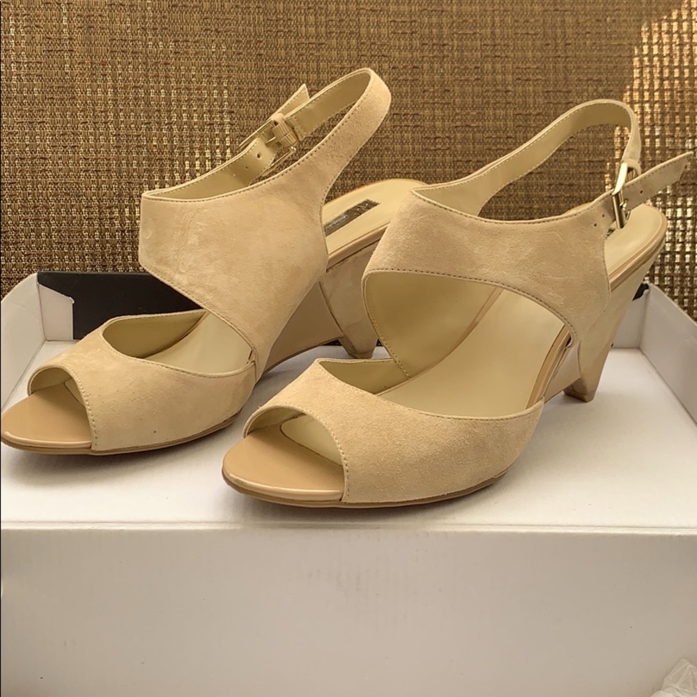 International Concepts (INC) Fama peep toe,size 9